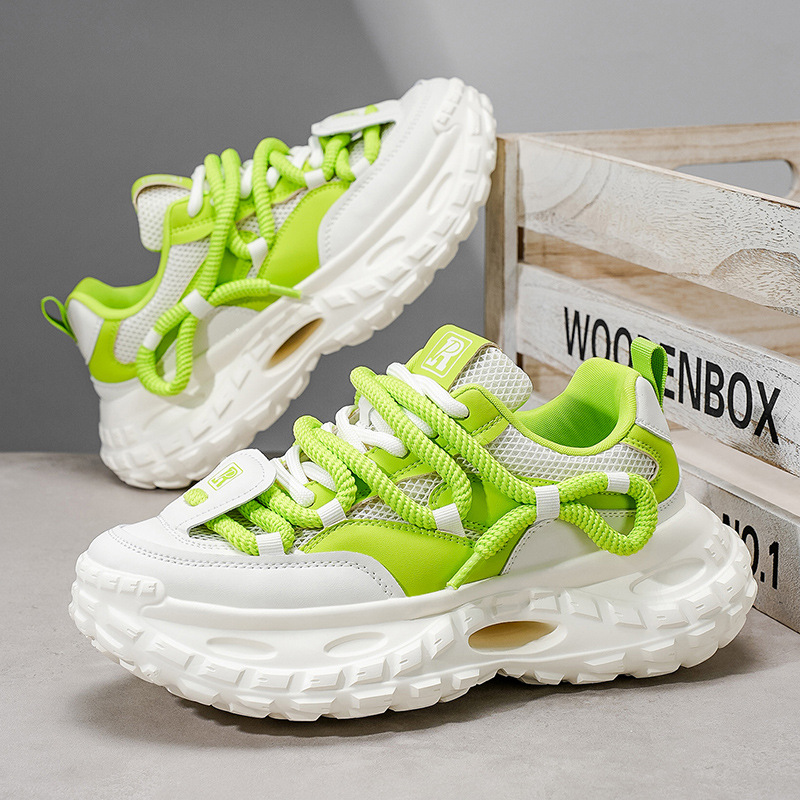 Neumáticos de la moda de los zapatos de hombre 2025 nuevos zapatos casuales de moda de malla transpirable, color universal, sonido rápido, explosión