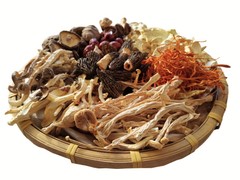 菌のスープはシイタケの羊の腹の菌の虫の草花のエリンギのキノコの11の珍しい菌のキノコのスープを包んでスープの山の貴重品を包みます。
