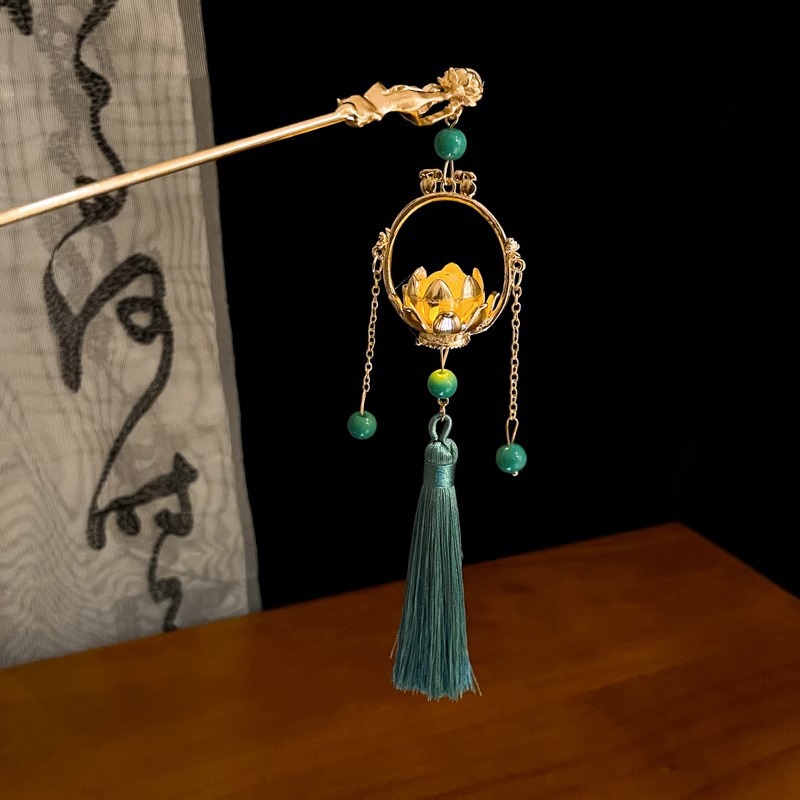 Pasadilla luminosa con pinzas de lámparas, lámpara de útero, pabellón de linternas, lanternas de bordas, adornos de cabello, jardín de viajes del Medio Otoño, pinzas de cabello