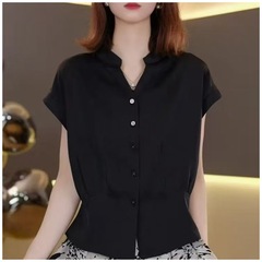 女性のお腹を遮る小さいシャツのシフォンのシャツの半袖の女性の上着の洋風は腰のシャツのファッション的な夏服のウエストの短いシャツを収めます。