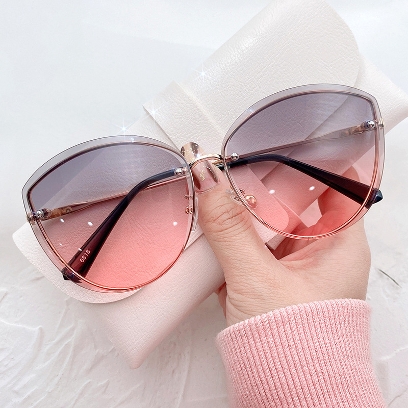 Gradient Color Cut Edge Marine Piece Summer New Large Frame Sunglasses for Women Fashionable Metal Sunglasses with Uv Protection