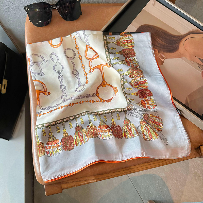 Bufandas de seda para mujeres 2025 primavera y otoño moda versátil temperamento minimalista 65cm bufandas de seda simuladas bufandas delgadas bufandas