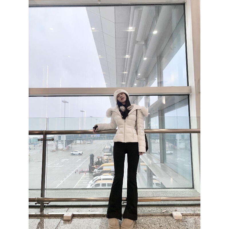 A Whole Member Reserved by Many Years of Many Small Waists! down Slimming Look Waist down Jacket 90 White Duck down Royal Sister Style