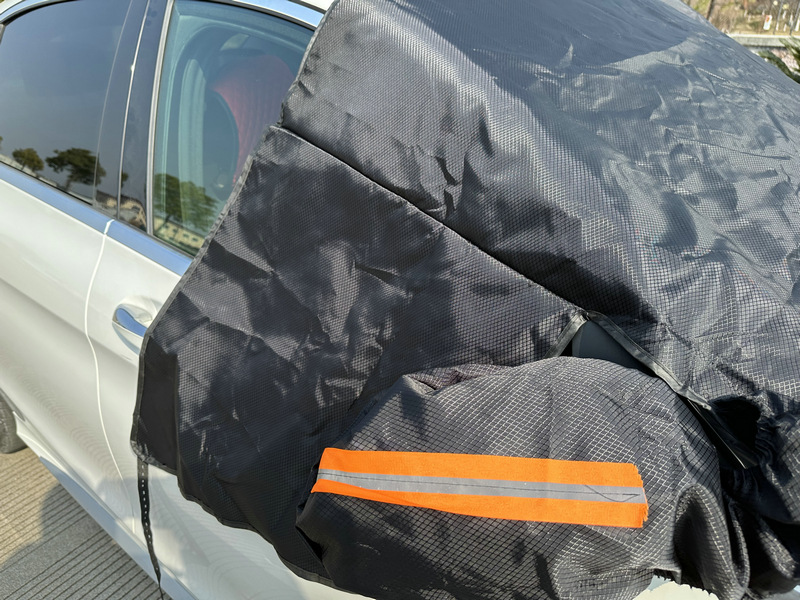 Car snow shield 600d Oxford cloth sunshade winter waterproof anti-ice windshield car jacket cover thickened cross-border