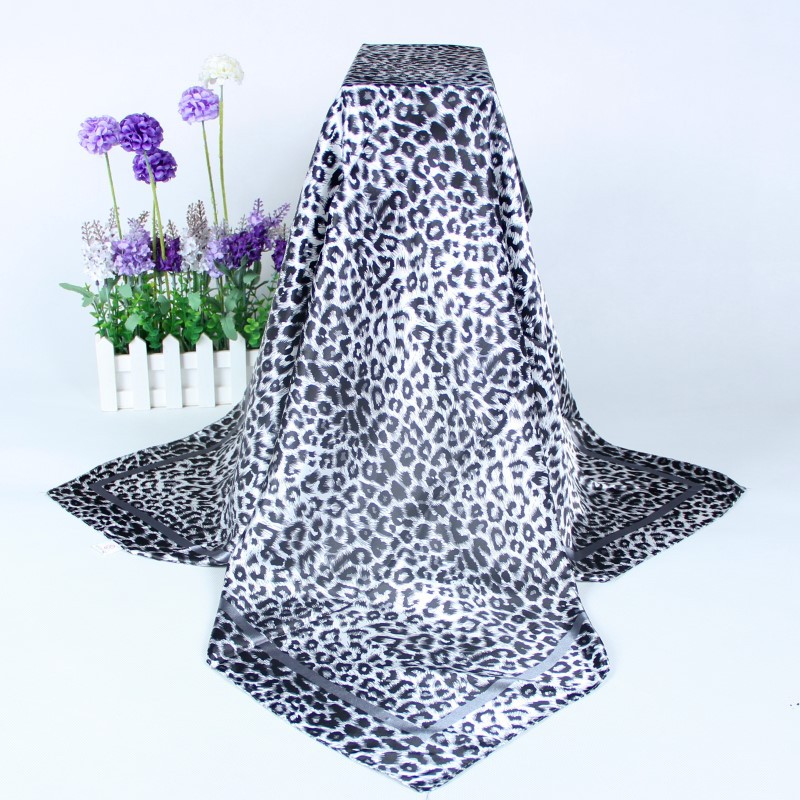 New European and American leopard print large square scarf 90 silk scarf fashion Joker ladies printed scarf factory direct wholesale shawl