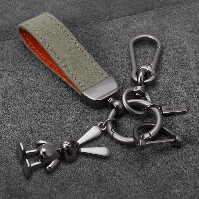 Popular de alta gama llavero de coche conejo colgante pareja llavero de negocios llavero coche especial herradura hebilla