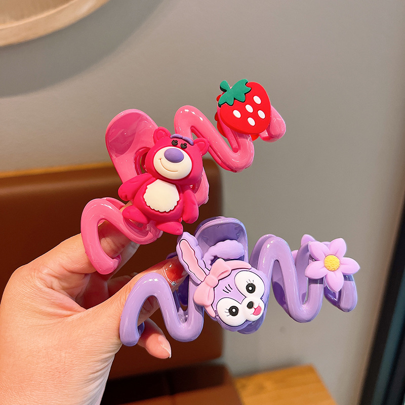 Children's cartoon cute crab pin