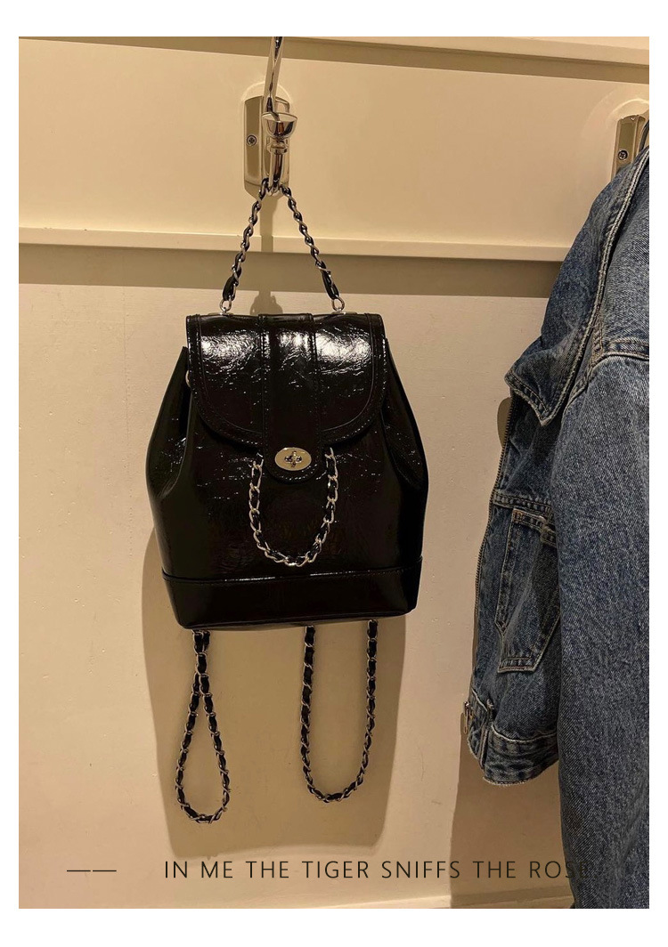 Neue Xiaoxiangfeng Rucksack Damen Koreanische Ausgabe Instagram Öl Wachs Leder Kleine Tasche Einzelne Schulter Damen Tasche Lingge Kette Zurück Tasche_voghion.com