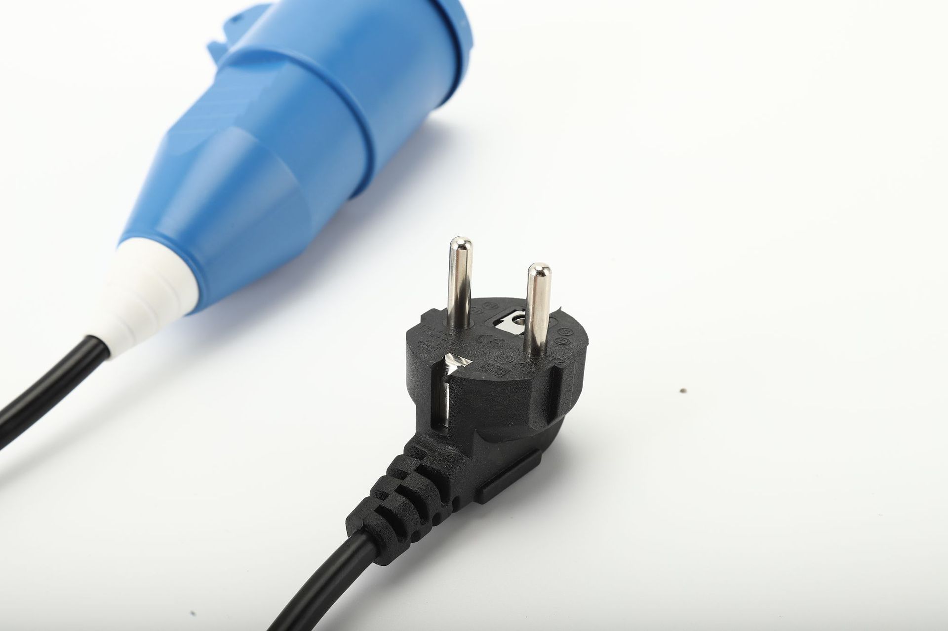 欧洲工业电插头插座2p 220v schuko延长线