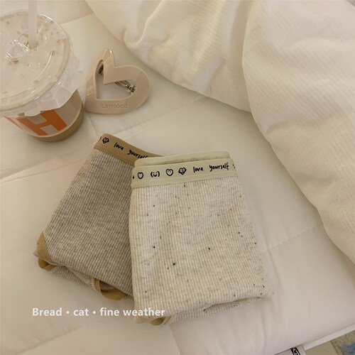 Deliver Warmth  Women's Underwear Pure Cotton Inseam Covering Hips Comfortable Seamless Antibacterial Japanese Mid-waist Girl's Three-legged Pants