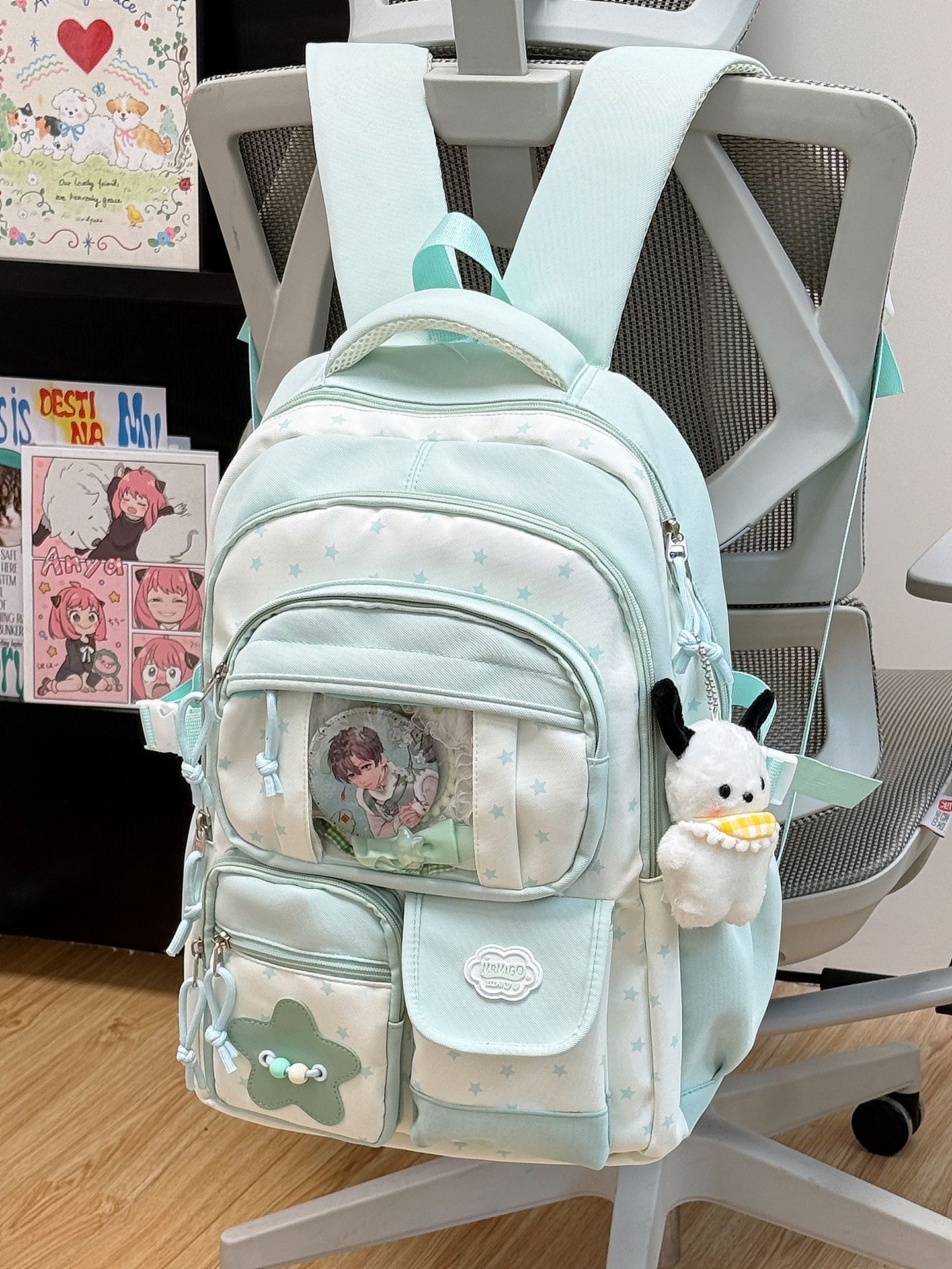 Green yellow bib