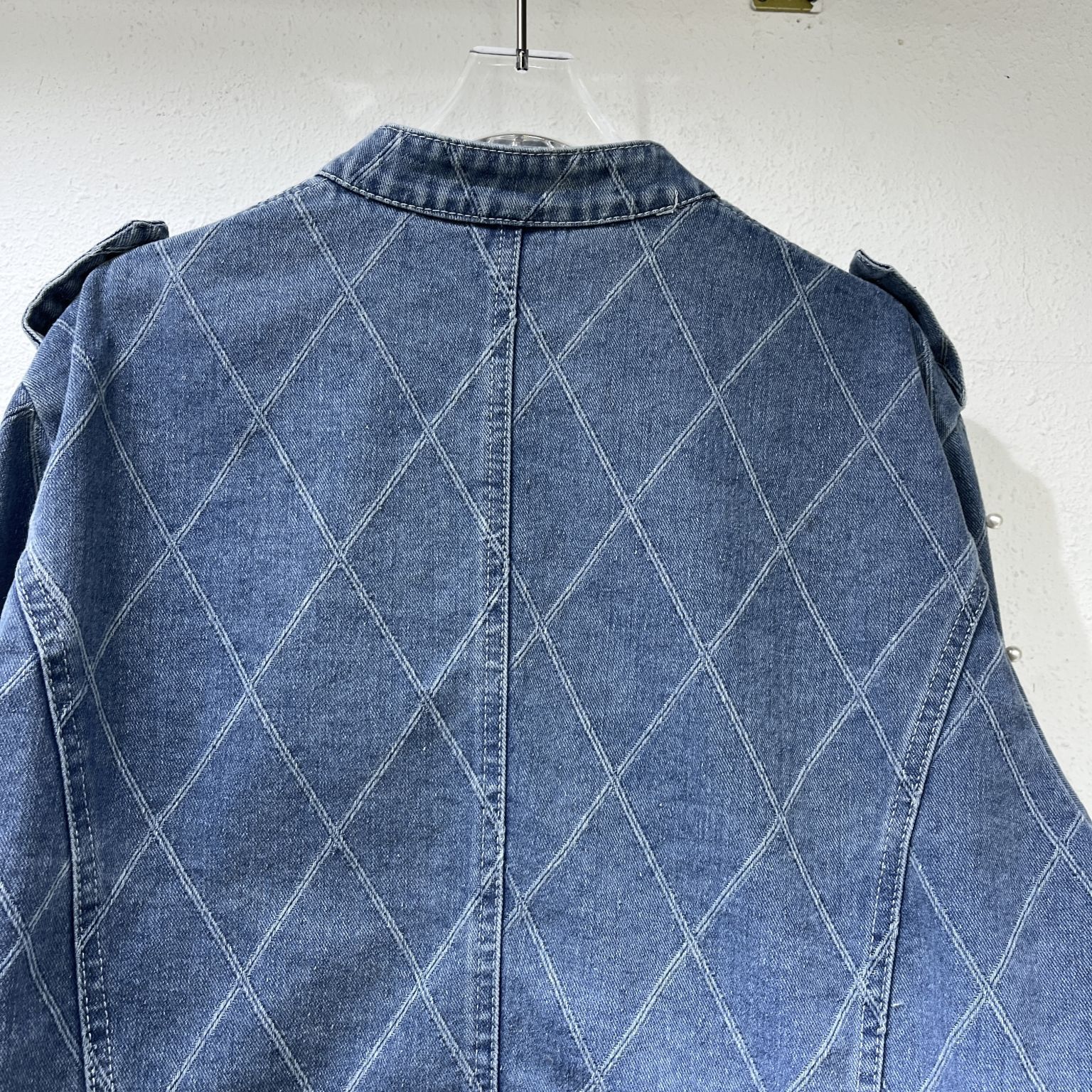 Women's Heavy Denim Jacket Loose Fit Versatile Winter Outerwear_voghion.com