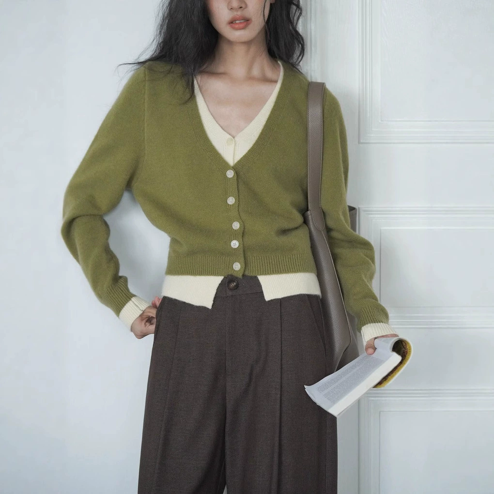 Eightmonth Green Fake Two-Piece Sweater for Women, New Spring Style Knitted Cardigan Top with a Lazy and High-End Feel