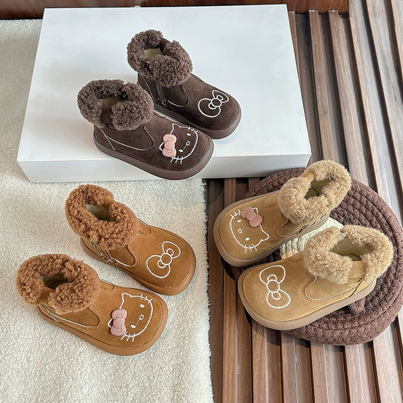 Утепленные зимние короткие сапоги для девочек