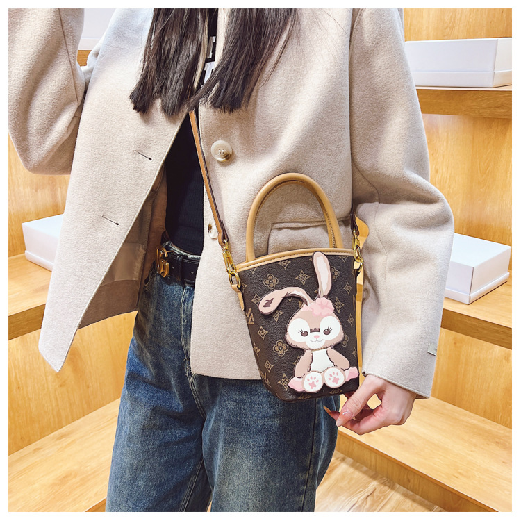 Fashion bucket bag for women 2023 spring new versatile cute rabbit bag high-end casual shoulder crossbody bag_voghion.com