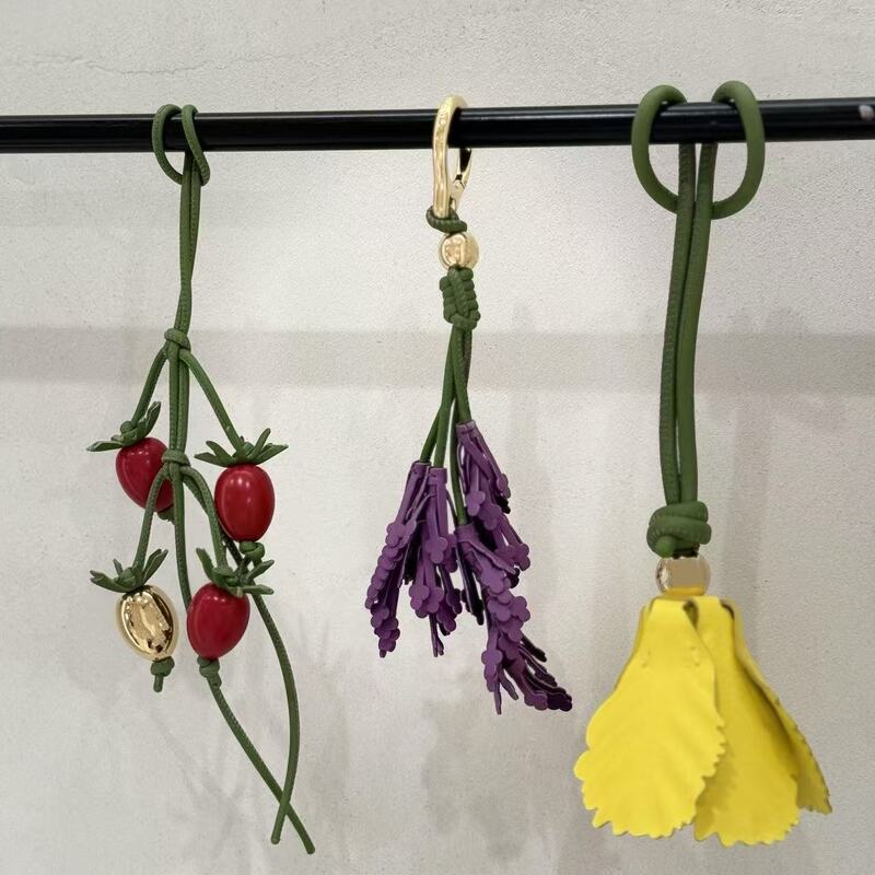 in stock 25 Summer Paula Series Genuine Leather Fruit Tomato Pendant Beaded Pendant Bag Pendant Factory Outlet in stock 25 Summer Paula Series Genuine Leather Fruit Tomato Pendant Beaded Pendant Bag Pendant Factory Outlet