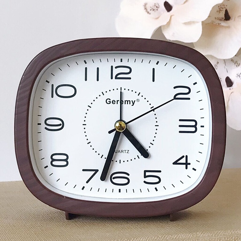 Simple Nostalgic Imitation Wood Grain Alarm Clock for the Elderly Home Desktop Square Clock Pendulum Watch Student Modern Large Character Bedside Clock
