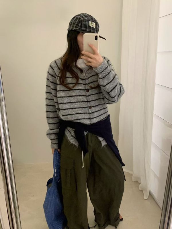 韩系风简约条纹拼接撞色毛衣女秋冬款通勤百搭设计感长袖针织开衫|undefined