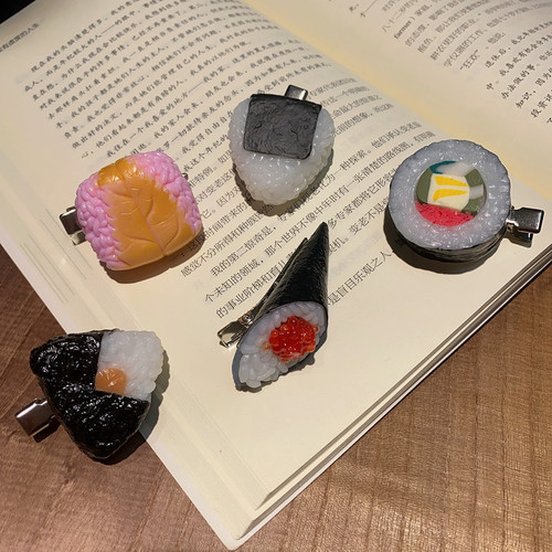Simulated Japanese salmon sushi rice ball, seaweed wrapped rice, hairpin card, creative headwear, small gift for students INS