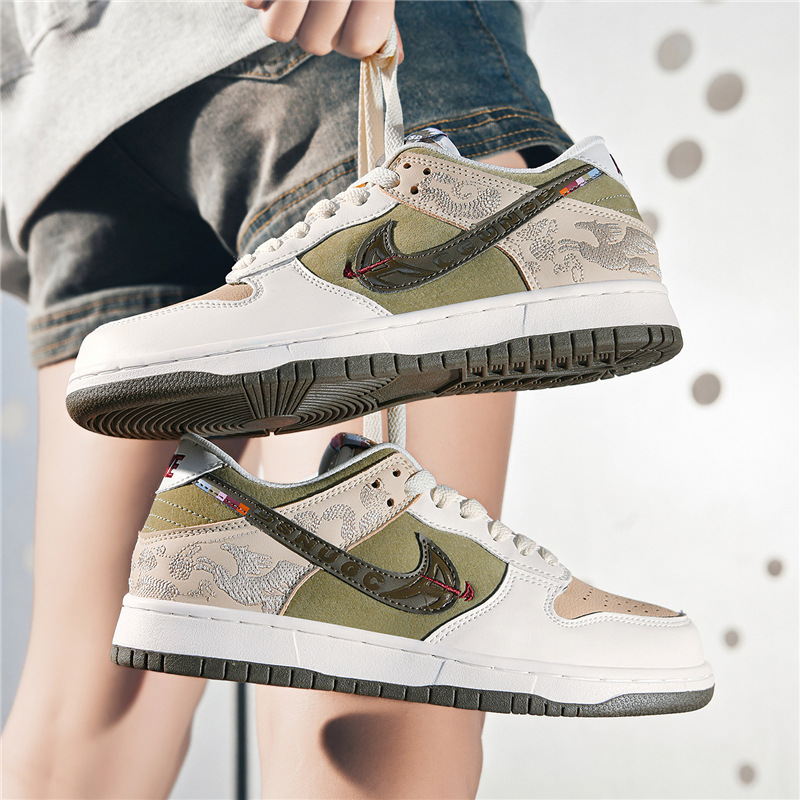 Year of the Horse Limited Edition Putian Horse Stepping on Cloud Sneakers for Men and Women, Couple Style Shoes, Air Force One Aj Men's Sports Shoes for Male Students Year of the Horse Limited Edition Putian Horse Stepping on Cloud Sneakers for Men and Women, Couple Style Shoes, Air Force One Aj Men's Sports Shoes for Male Students