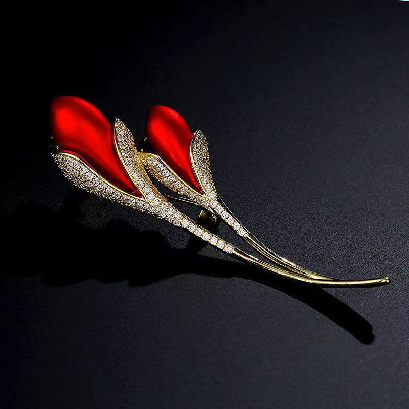 新商品の高級ブローチの軽い豪華なスーツのコートの胸の花、日韓の気質のピンの大気の百合の精巧な個性の装飾|undefined