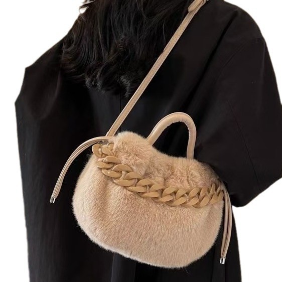 마오 마오 가방 2024 새로운 아크릴 체인 주름진 구름 핸드백 패션 어깨 슬렁 플러시 백