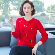 妈妈洋气绣花宽松100纯羊毛衫女中老年秋冬圆领针织打底毛衣上衣
