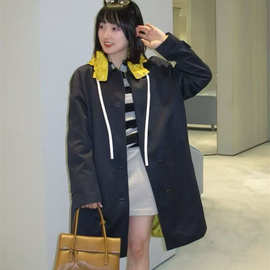 2025秋季新款南油miu慵懒复古纽扣抽绳连帽双面拼色长款风衣外套