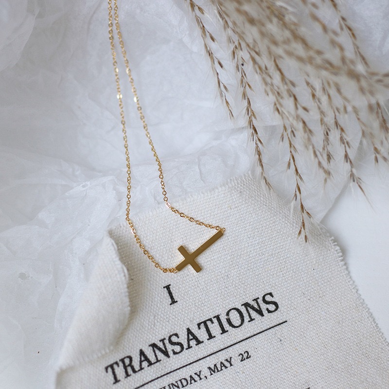 Simple Style Cross Titanium Steel Gold Plated Necklace display picture 3