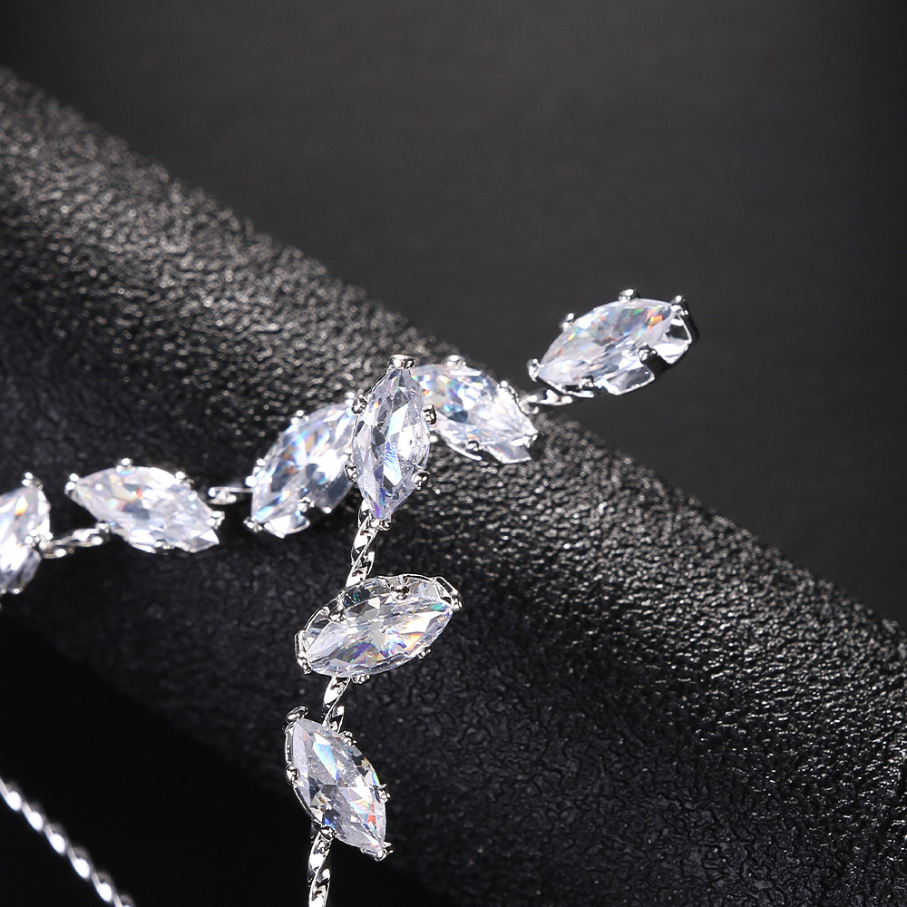 Brazalete de hojas de venta en caliente transfronteriza Europa y América de lujo zircon brazalete de apertura temperamento accesorios brazalete