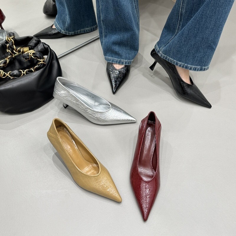 Shallow Pointed-Toe High-Heeled Slip-On Shoes, New Spring and Autumn Style, Sexy Soft Leather Stiletto Granny Shoes, Retro Versatile Heels