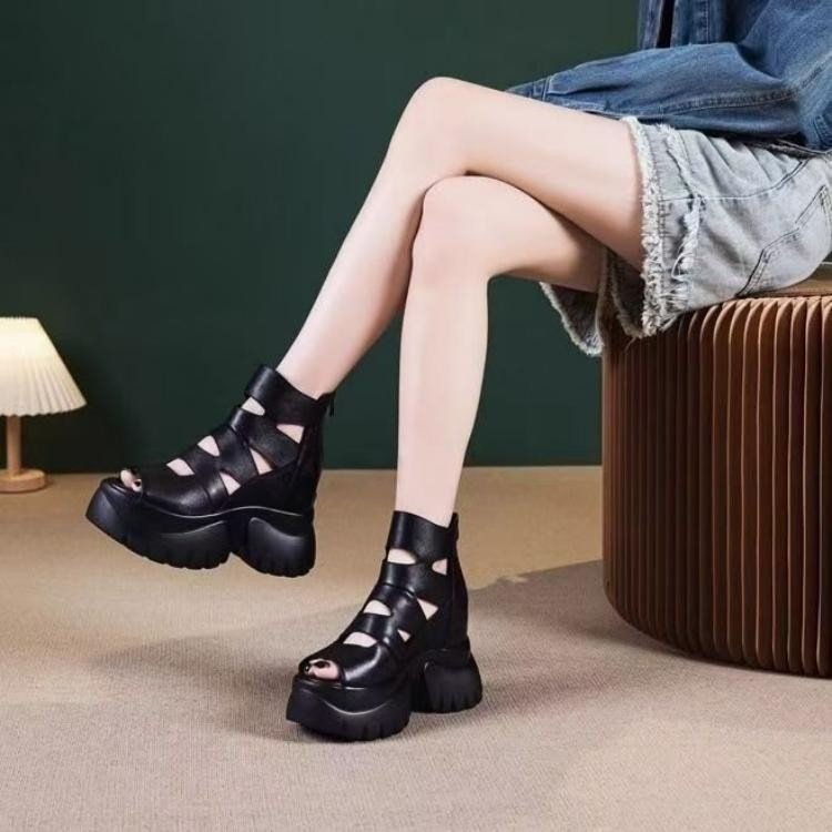 2026 verano nuevo tipo de sandalias de cuero suave, muffins, zapatos de mujer de tacón alto, zapatos casuales, zapatos romanos huecos con suela gruesa