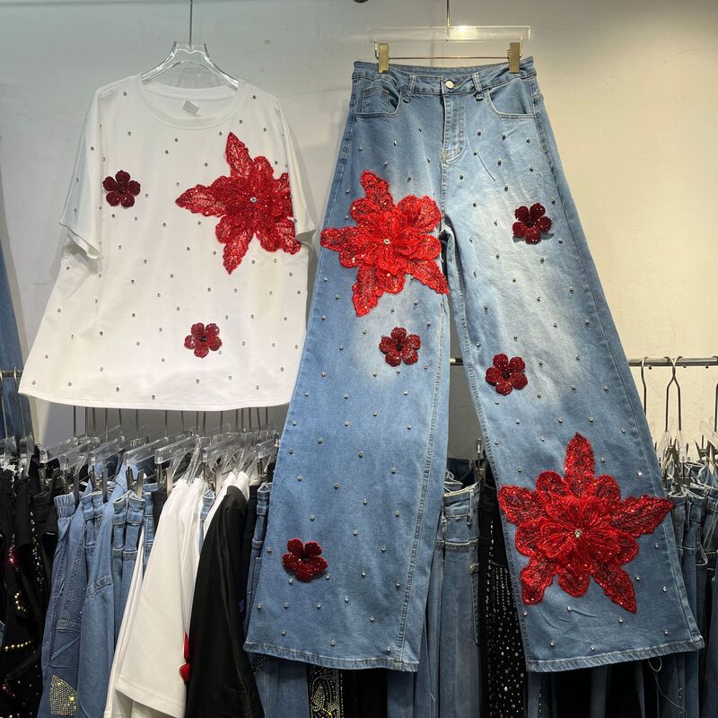 Slim Diamond-Encrusted Short-Sleeved T-Shirt Tops for Women 2025 Autum European Station Heavy-Duty Sequined Red Flower Design Jeans Slim Diamond-Encrusted Short-Sleeved T-Shirt Tops for Women 2025 Autum European Station Heavy-Duty Sequined Red Flower Design Jeans