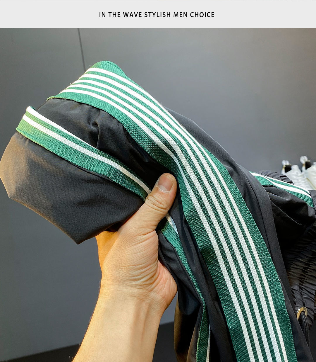 Herren Sweatpants Gestreift Aus Eisseide Für Den Sommer Sportlich_voghion.com