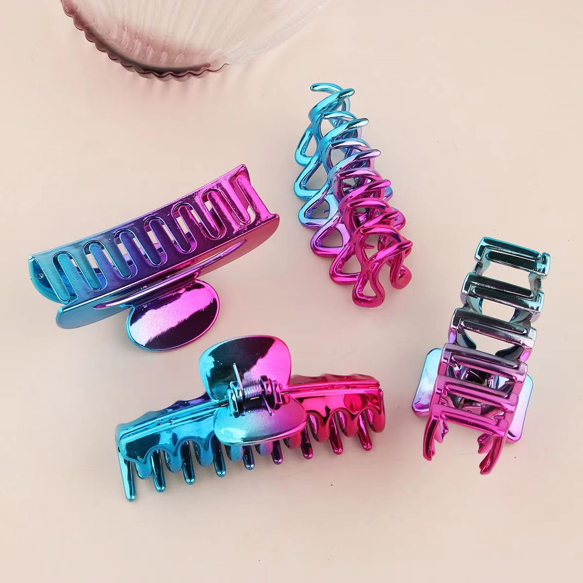 Women's Ig Style Streetwear Geometric Plastic Stoving Varnish Hair Claws display picture 2