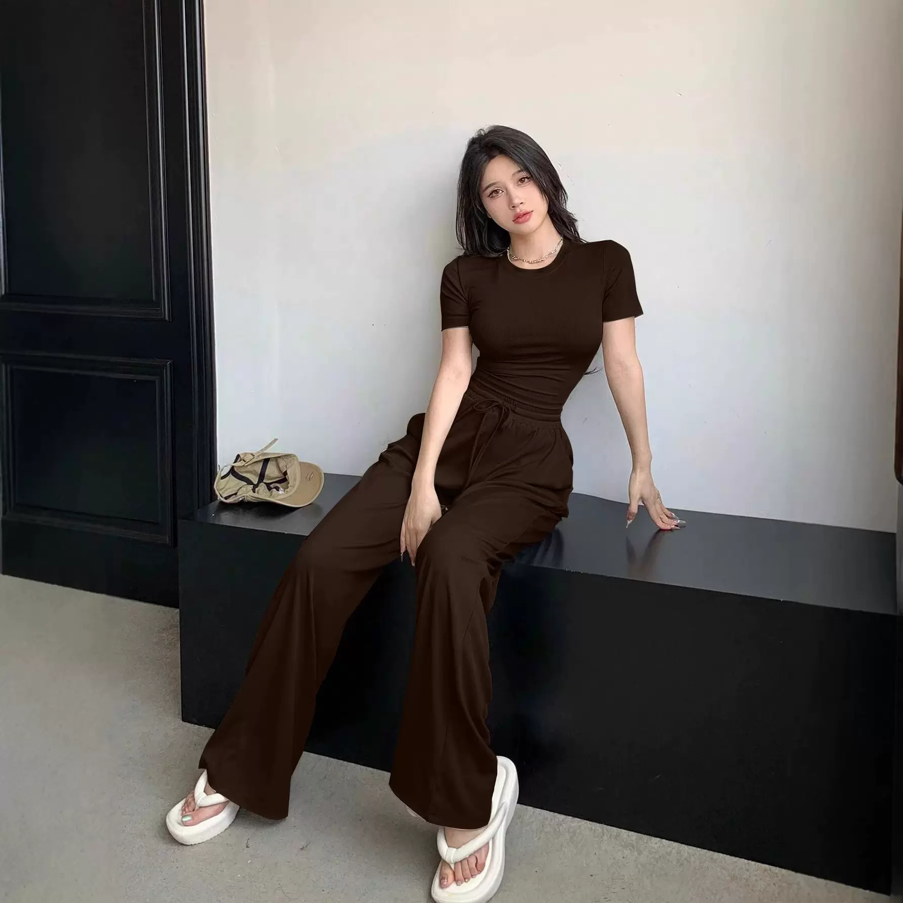 夏季新款女士休闲时尚纯色简约百搭短袖修身上衣直筒阔腿裤套装潮