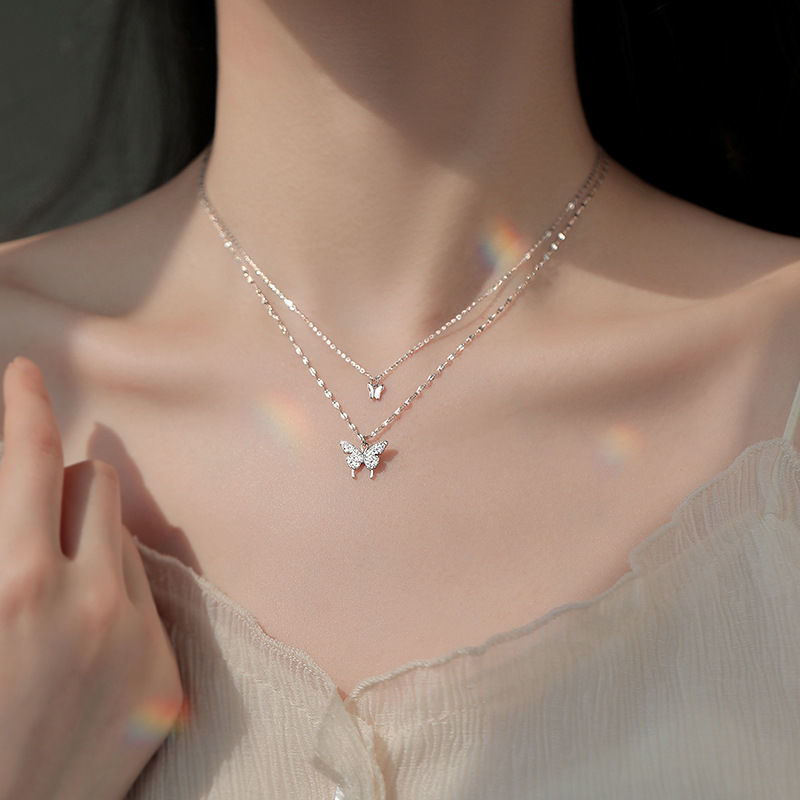Collana a farfalla con zirconi micro incastonati a doppio strato coreano da donna, con diamanti scintillanti, delicata collana fredda_voghion.com