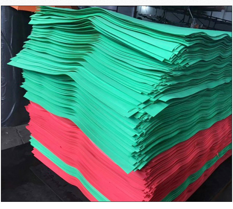 9984685543_1523808589