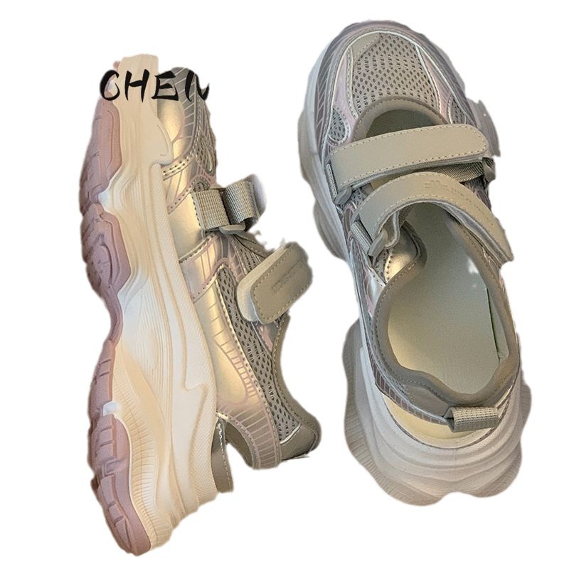 Baotou coreano velcro sandalias de suela gruesa para mujeres 2024 verano nuevo estilo universal zapatos de papá huecos zapatos transpirables