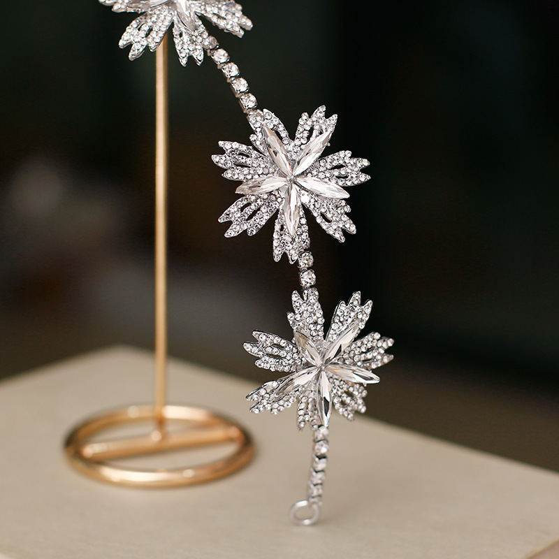 Elegant Bridal Streetwear Women's Flower Alloy Plating Rhinestones Jewelry Headband display picture 5