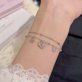 项链;耳钉;手链