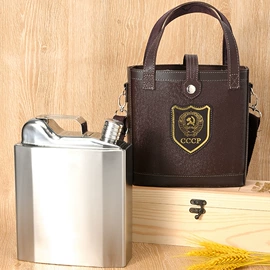 酒壶;酒杯;开瓶器