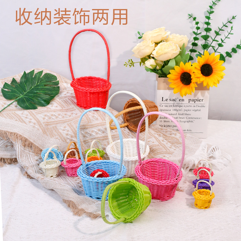 Mini cesta de imitación de ratán, decoración de muebles estilo pastoral, accesorios de fotografía, artículos pequeños, artículos varios, cesta de flores al por mayor.