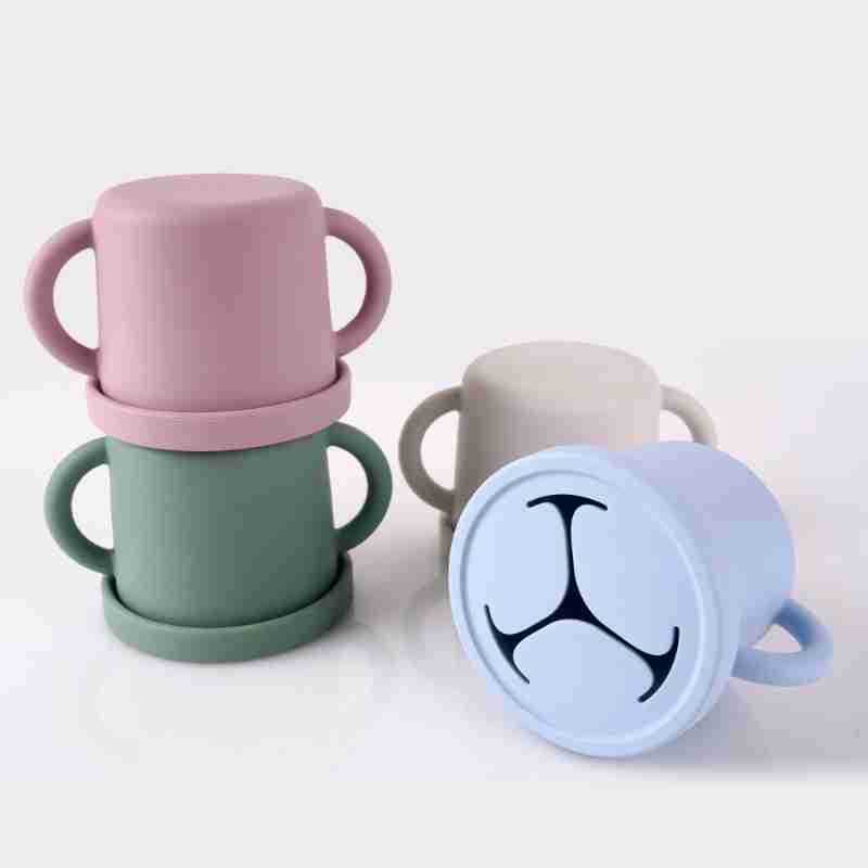 Amazon venta caliente taza para bebé taza de silicona para aprender a beber taza de bocadillos taza de pajita de aislamiento térmico para bebé taza de bocadillos a prueba de escaldaduras para bebé