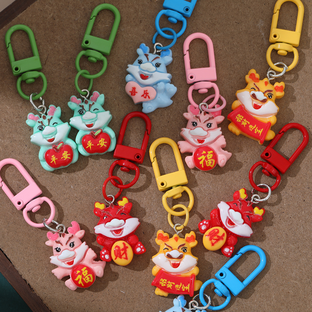 Nuevo dragón de dibujos animados Zodiac DIY colgante de resina creativo lindo dragón de dibujos animados buena suerte colgante regalo