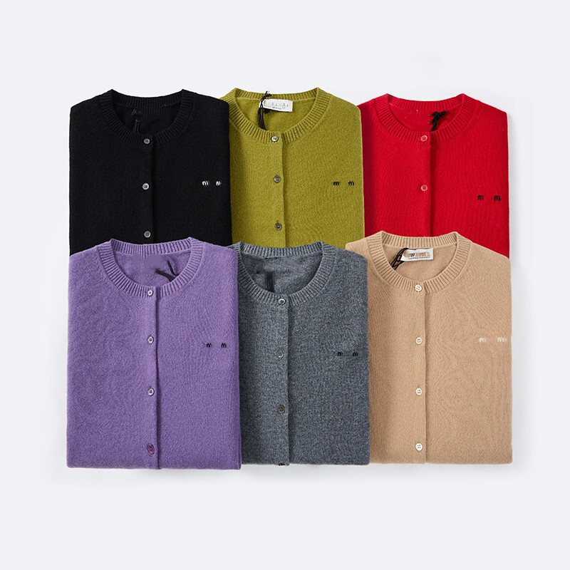 Autumn and Winter Ready-Made High Version Slim Round Neck Miu Series Miu Letter Women's Long-Sleeved Knitted Cardigan Sweater Jacket Autumn and Winter Ready-Made High Version Slim Round Neck Miu Series Miu Letter Women's Long-Sleeved Knitted Cardigan Sweater Jacket