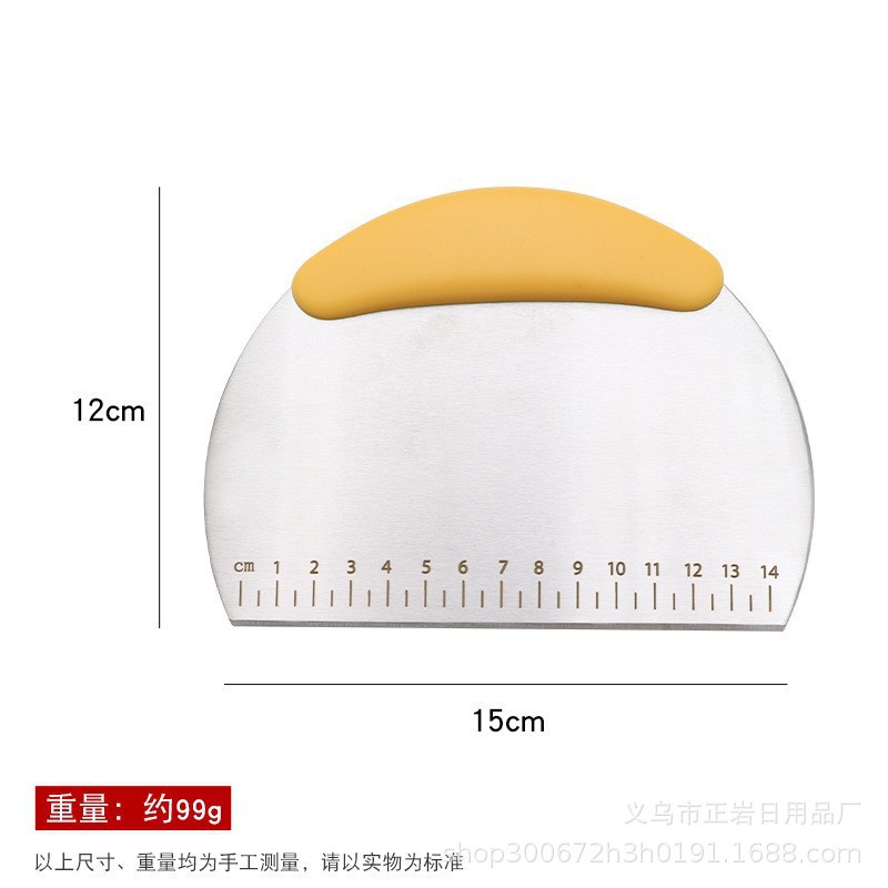 Stainless Steel Dough Scraper Set 3 Pieces Red Noodle Cutting Blade for Home Kitchen Use in use