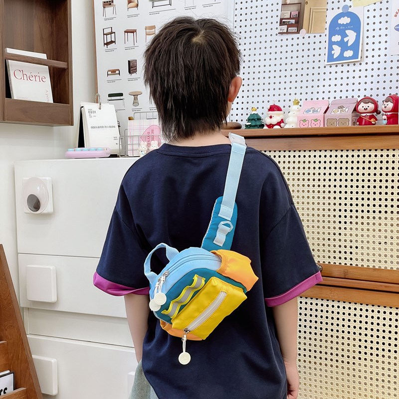 Versión coreana del bolso de pecho para niños y niñas de moda, deportes de ocio, viajes ligeros, bolso de mensajero para niños, nuevo bolsillo para niños de comercio exterior