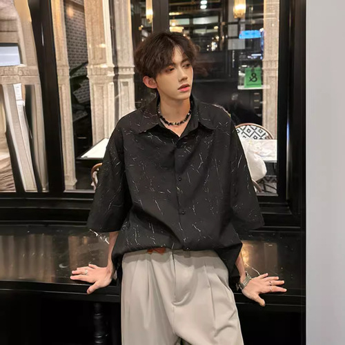 Yuppie-style Ice Silk Short-Sleeve Shirt for Men: Summer Thin High-End Top with Metallic Texture, Casual Cool & Stylish Outerwear