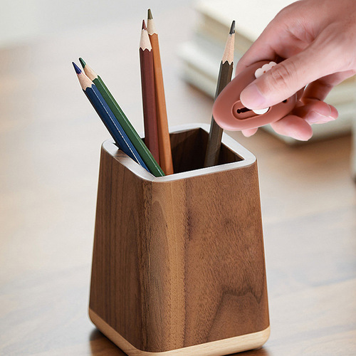 Cute cartoon style craft knife, mini portable small knife, unboxing knife, opening box package, office paper cutting knife